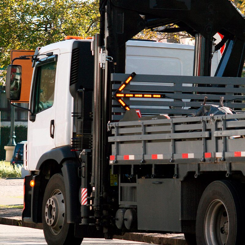 SERVIÇOS-CAMINHÃO--MUNCK-E-CESTO-AÉREO-HOME-MECDIAS-SERRALHERIA